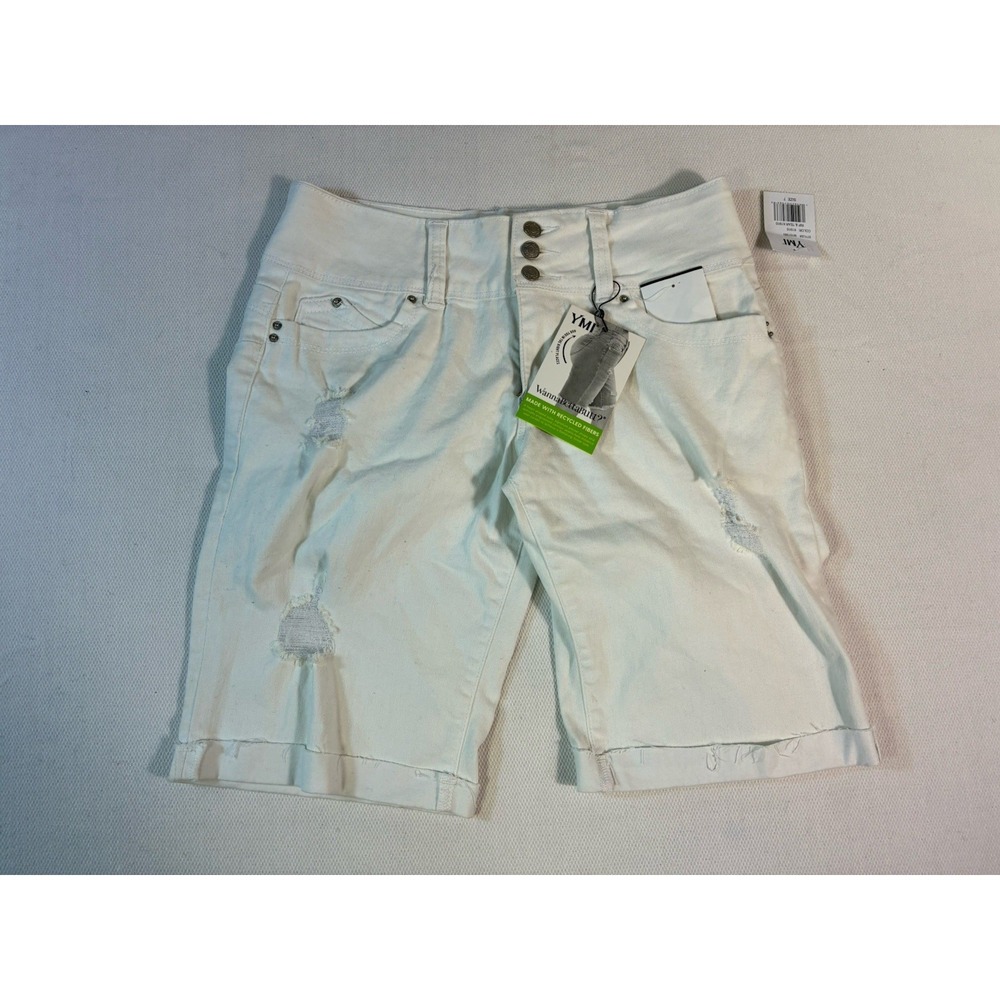 YMI WannaBettaButt White Distressed Bermuda Shorts Mid Rise NWT Size 7